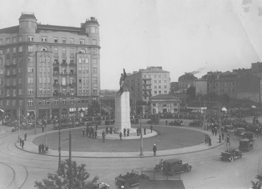 Warszawa - wczoraj i dziś
