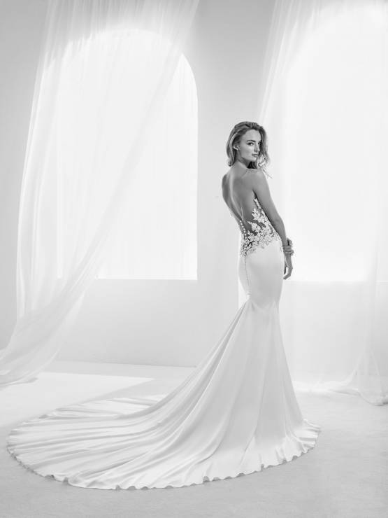 Kolekcja ślubna Pronovias 2018 - model Ralisa