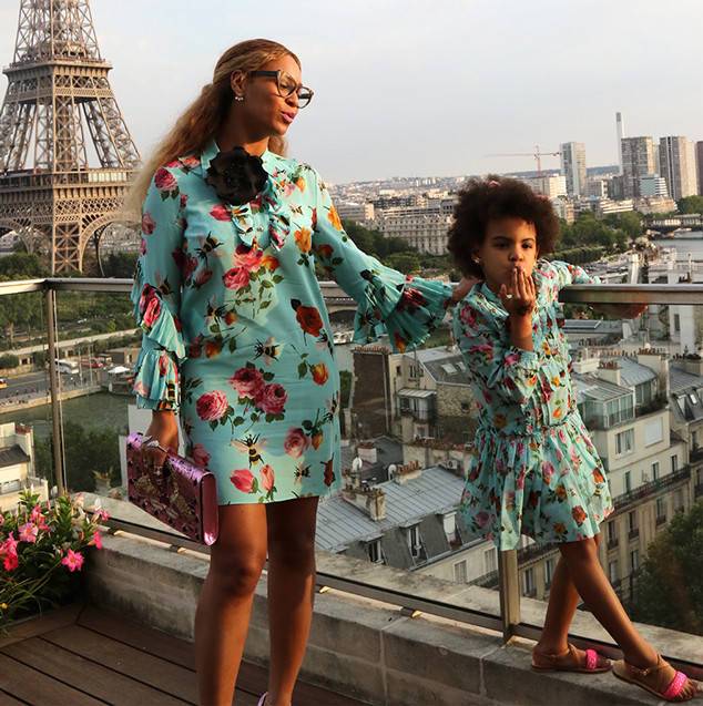 Beyonce i Blue Ivy pozują w Paryżu