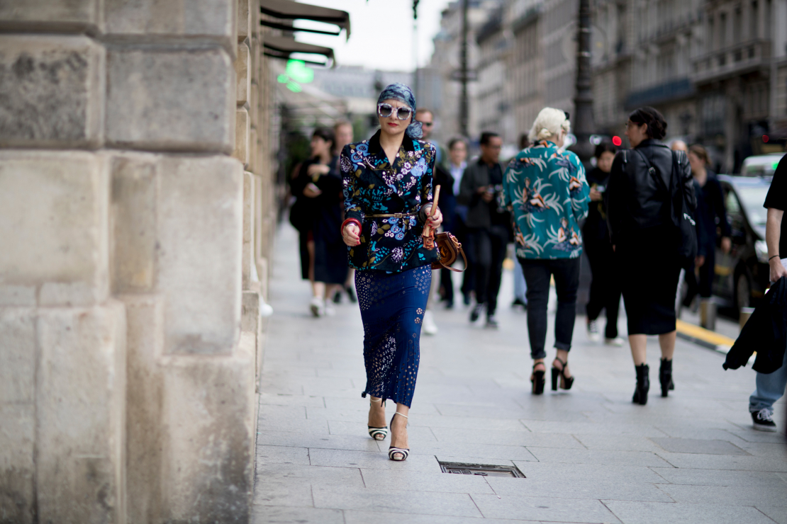 Street fashion z Paryskiego Tygodnia Mody haute couture jesień-zima 2017/2018
