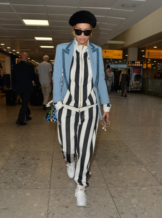 Rita Ora na lotnisku w Londynie, 14