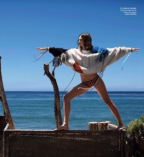 Miranda Kerr ćwiczy jogę w ELLE France