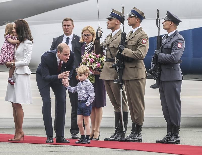 Charlotte i George w Polsce. Księżna Kate i Książę William do Warszawy przylecieli z dziećmi