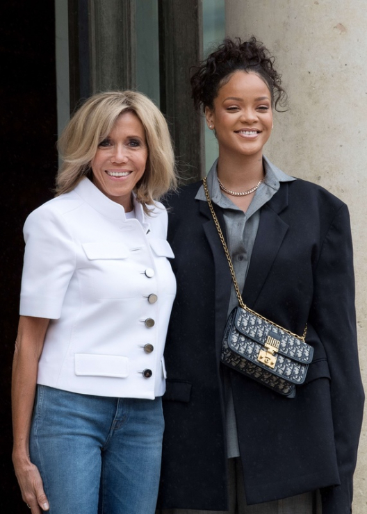 Brigitte Macron i Rihanna w Paryżu, 26