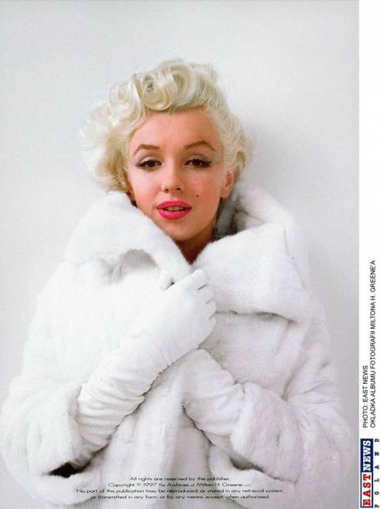 Marilyn Monroe na okładce albumu fotograficznego Miltona H. Greene'a