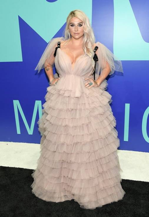 MTV Video Music Awards 2017: Kesha w sukni Monsoori