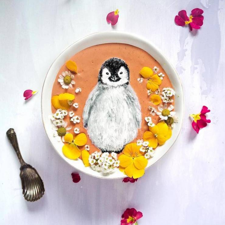 Artystyczne dania - smoothie bowl z pingwinem