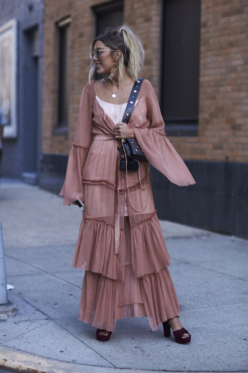 Zdjęcia street fashion z Tygodnia Mody w Nowym Jorku