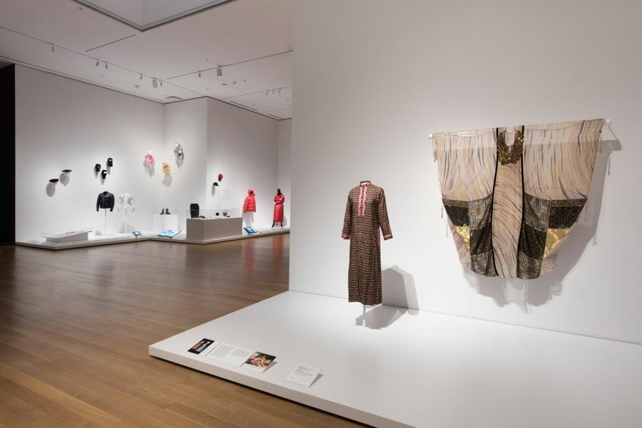 Wystawa “Items: Is Fashion Modern?” 