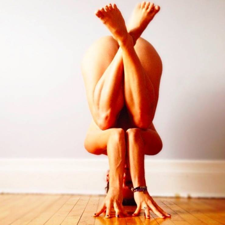 Nude Yoga - naga joga na zdjęciach