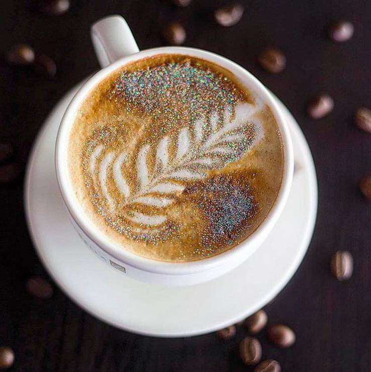 Glitter cappuccino - kawa z brokatem