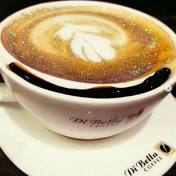 Glitter cappuccino - nowy trend kulinarny