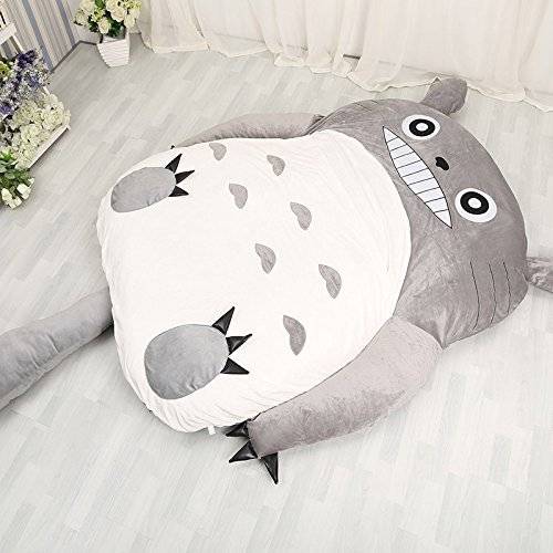 Łóżko z Totoro