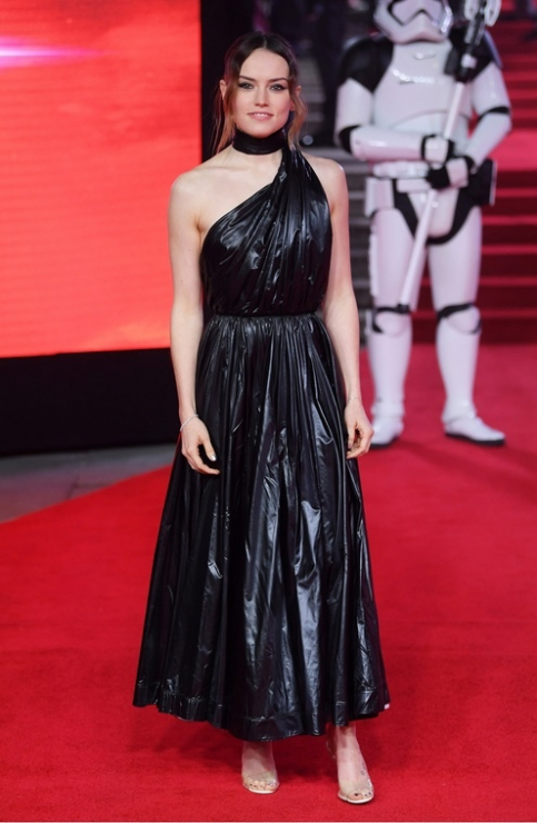 Daisy Ridley na premierze filmu "Gwiezdne wojny: Ostatni Jedi" w Londynie, 12.12