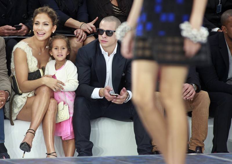 Emme Maribel Muñiz, córka Jennifer Lopez na pokazie Chanel, 2012 rok