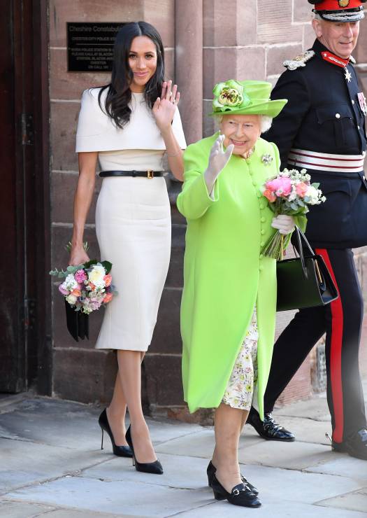 Meghan Markle i królowa Elżbieta II podczas wizyty w Chesire, 14.06.2018.