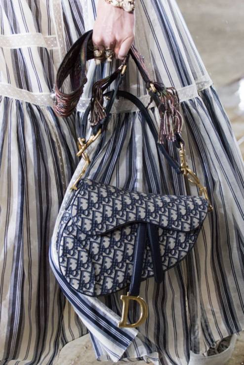 Nowa wersja Saddle Bag Dior