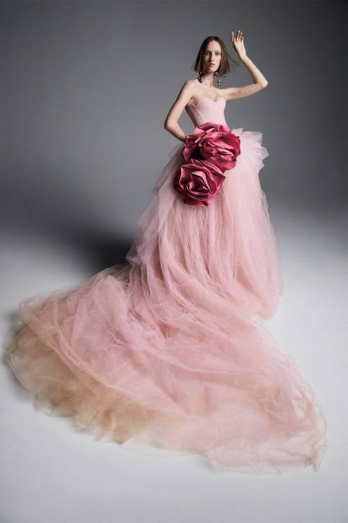 Różowa suknia ślubna Vera Wang