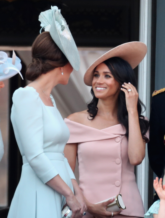 Księżna Sussex podczas parady Trooping the Colour, 9.06.2018.