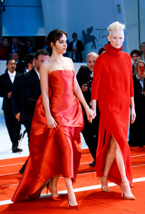 Dakota Johnson i Tilda Swinton na Festiwalu Filmowym w Wenecji