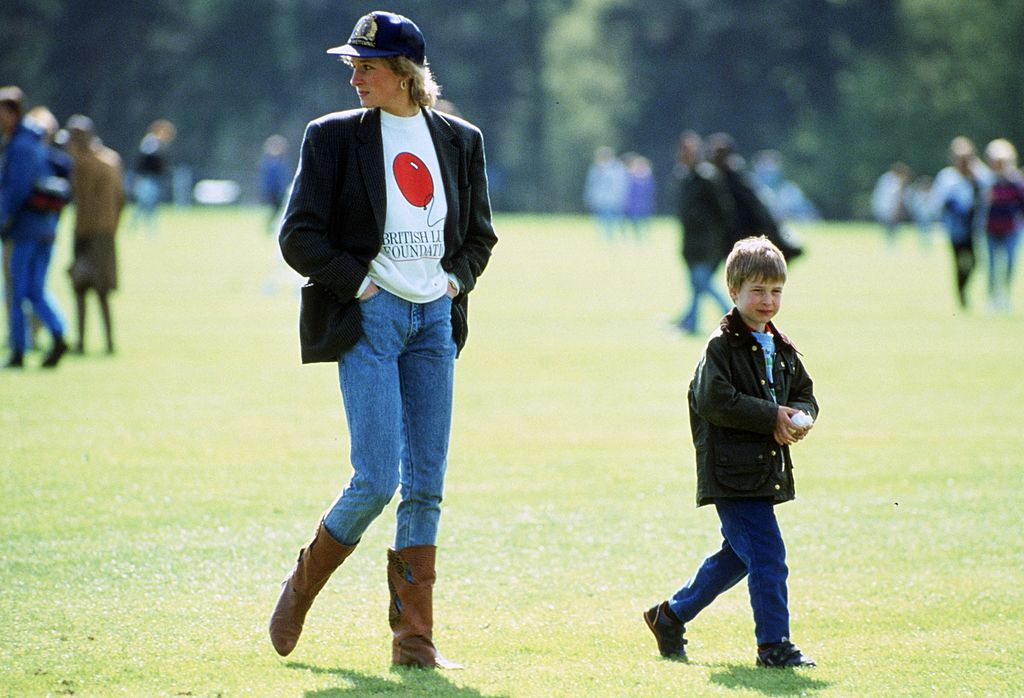 Bluza w stylu vintage: księżna Diana
