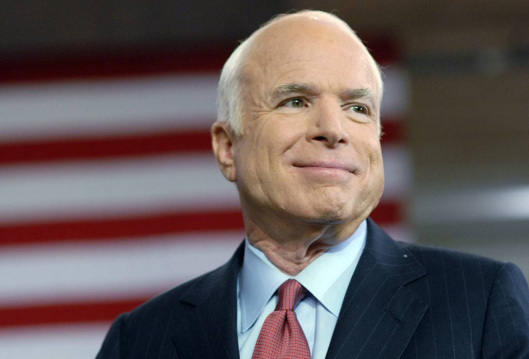 senator John McCain (1936-2018), amerykański wojskowy i polityk