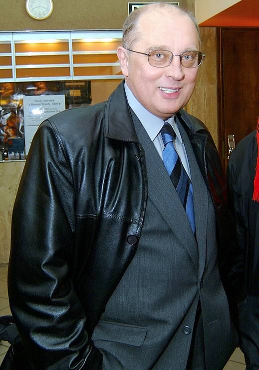 Wojciech Wójcik (1943-2018),  reżyser filmowy i telewizyjny, scenarzysta.