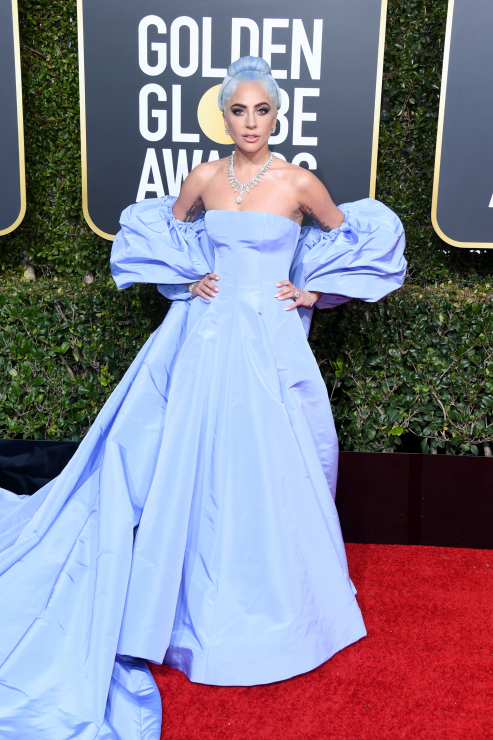 Złote Globy 2019: Lady Gaga w sukni Valentino Couture