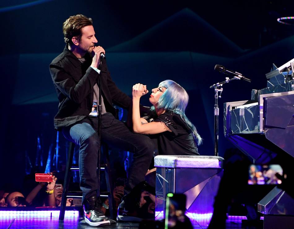 Bradley Cooper i Lady Gaga podczas koncertu w Las Vegas