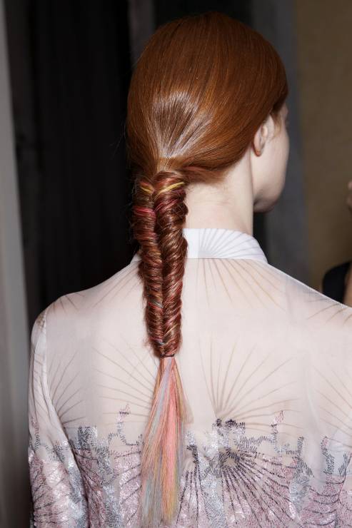 Modne fryzury z rudych włosów, De Vincenzo