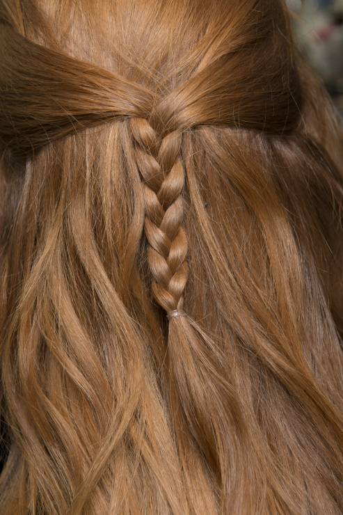 Modne fryzury z rudych włosów, Puglisi