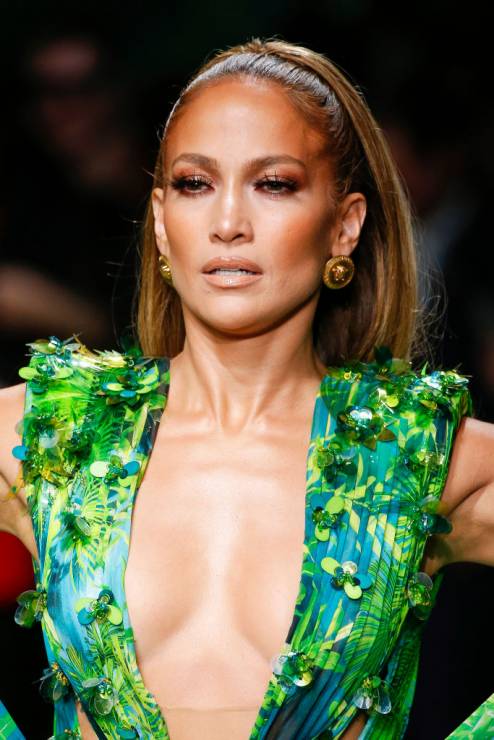 Jennifer Lopez, Versace