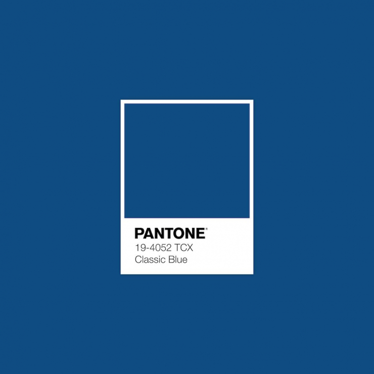 PANTONE 19-4052 Classic Blue kolor roku 2020