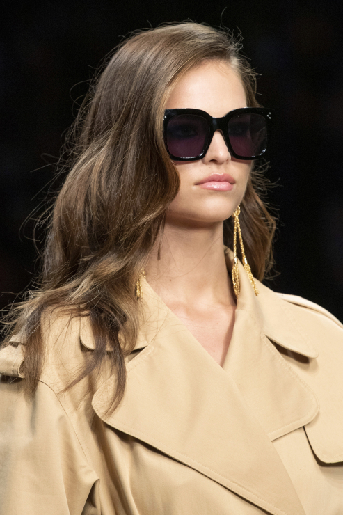 Okulary przeciwsłoneczne z filtrem Elisabetta Franchi, trendy wiosna lato 2020