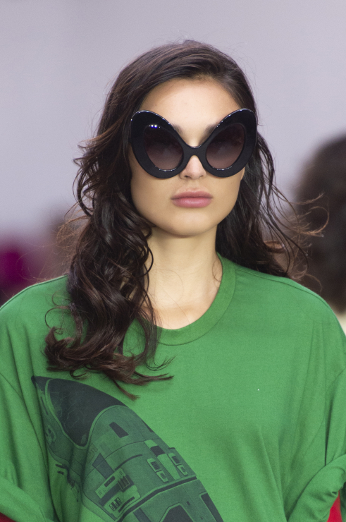 Okulary przeciwsłoneczne z filtrem Push Button, trendy wiosna lato 2020