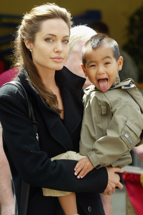Angelina Jolie na przestrzeni lat