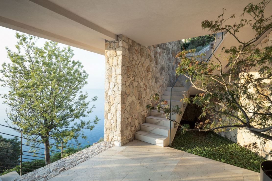 Dom na Lazurowym Wybrzeżu, projekt: Calvi Ceschia Viganò Architetti Associati