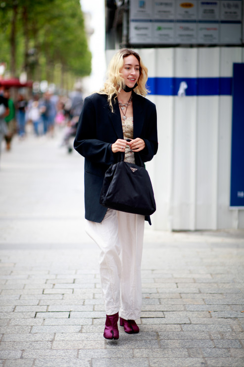 Paryż:  haute couture fashion week jesień-zima 2021/2022 [street fashion]