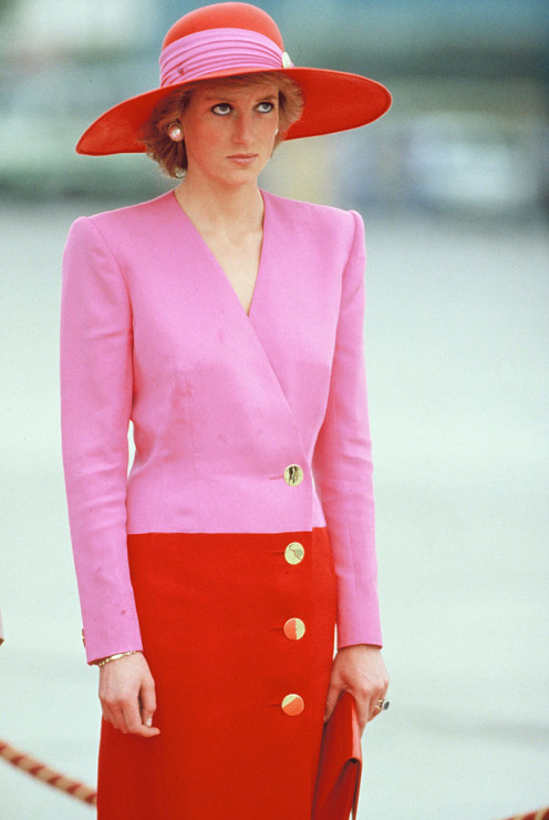 Księżna Diana - stylizacje. Moda z lat 80.
