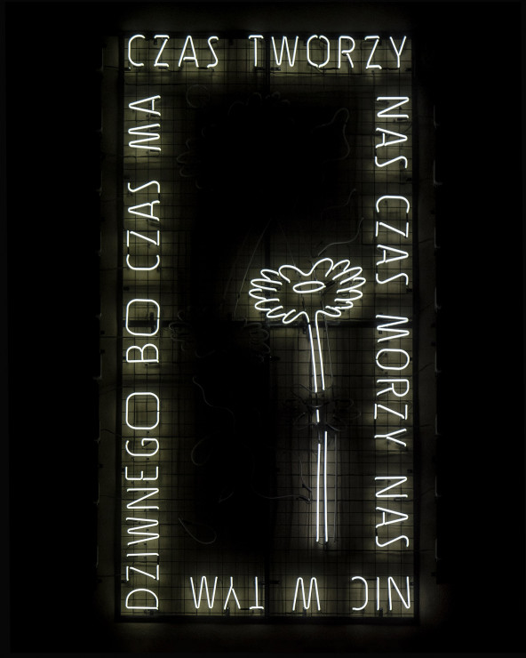"Twórczość czasu", neon upamiętniający Jana Sztaudyngera