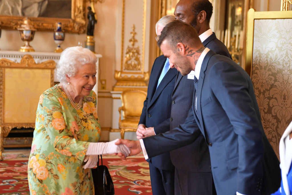 Królowa Elżbieta II i David Beckham