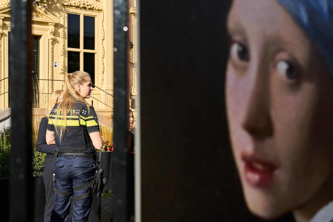 Aktywiści klimatyczni zaatakowali "Dziewczynę z perłą" Vermeera