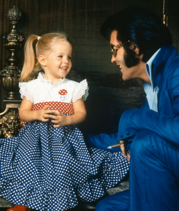 Lisa Marie Presley i Elvis Presley, 1973 rok.