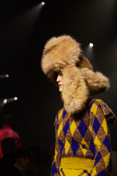 Tak wyglądał z bliska najważniejszy pokaz London Fashion Week. Wybieg Burberry jesień-zima 2023/2024 był pełen zaskoczeń