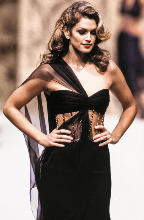 Sukienka na raz, Cindy Crawford, Chanel (1993)