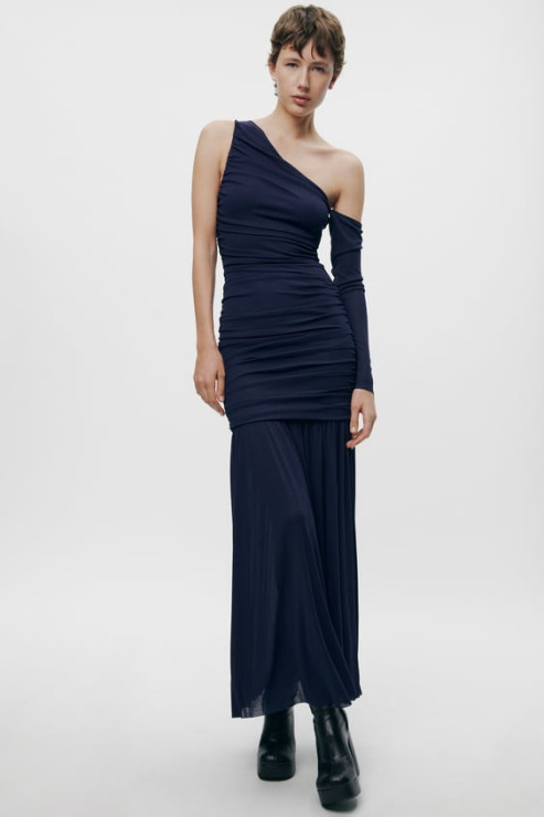 Asymetryczna sukienka średniej długości ZW Collection (79,90 zł)