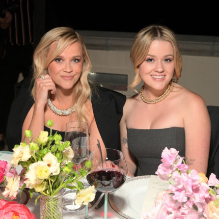 Jaka mama, taka córka. Reese Witherspoon i 24-letnia Ava Phillippe wyglądają identycznie w pasujących stylizacjach