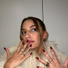 Julia Wieniawa lansuje manicure w stylu mob wife. To najmodniejsze paznokcie na wiosnę 2024