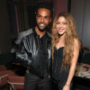 Shakira i gwiazdor Emily w Paryżu byli widziani na kolacji
