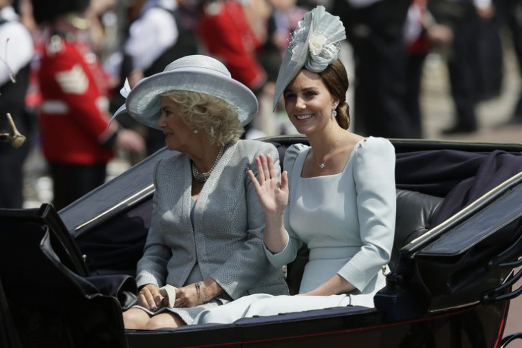  Kate Middleton podczas uroczystej parady w 2018 roku